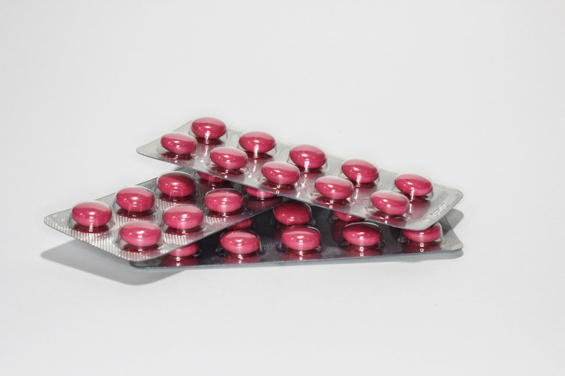 still life, positive emotion, surface, packs, fruit, get sick, pharmacy, abundance, white, indoors, the pill, no people, the disease, close-up, freshness