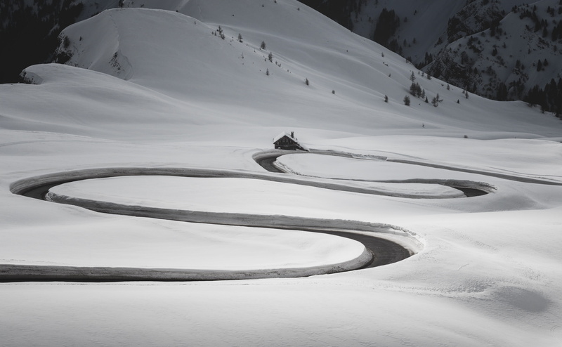 Mountain, 4K, giau, House, Snow, GiauPass, Road, Landscape, pass, Winter, dolomites, Europe, winding, Seasons, windingroad, mountainpass, Italy