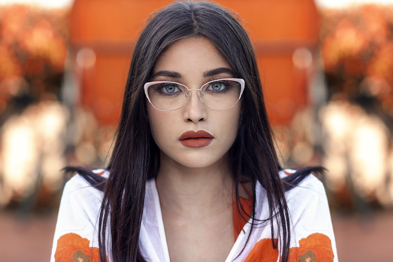 eyeglasses, 1080P, one person, beautiful woman, glasses, young adult, depth of field, headshot, portrait, women with glasses, women, blue eyes, fashion