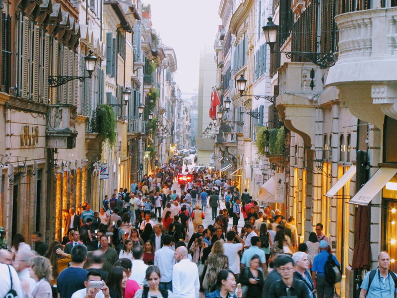 building, people, roma, outdoors, 1080P, busy, lifestyles, men, crowd, day, transportation, built structure, city, women, architecture, rome, city life