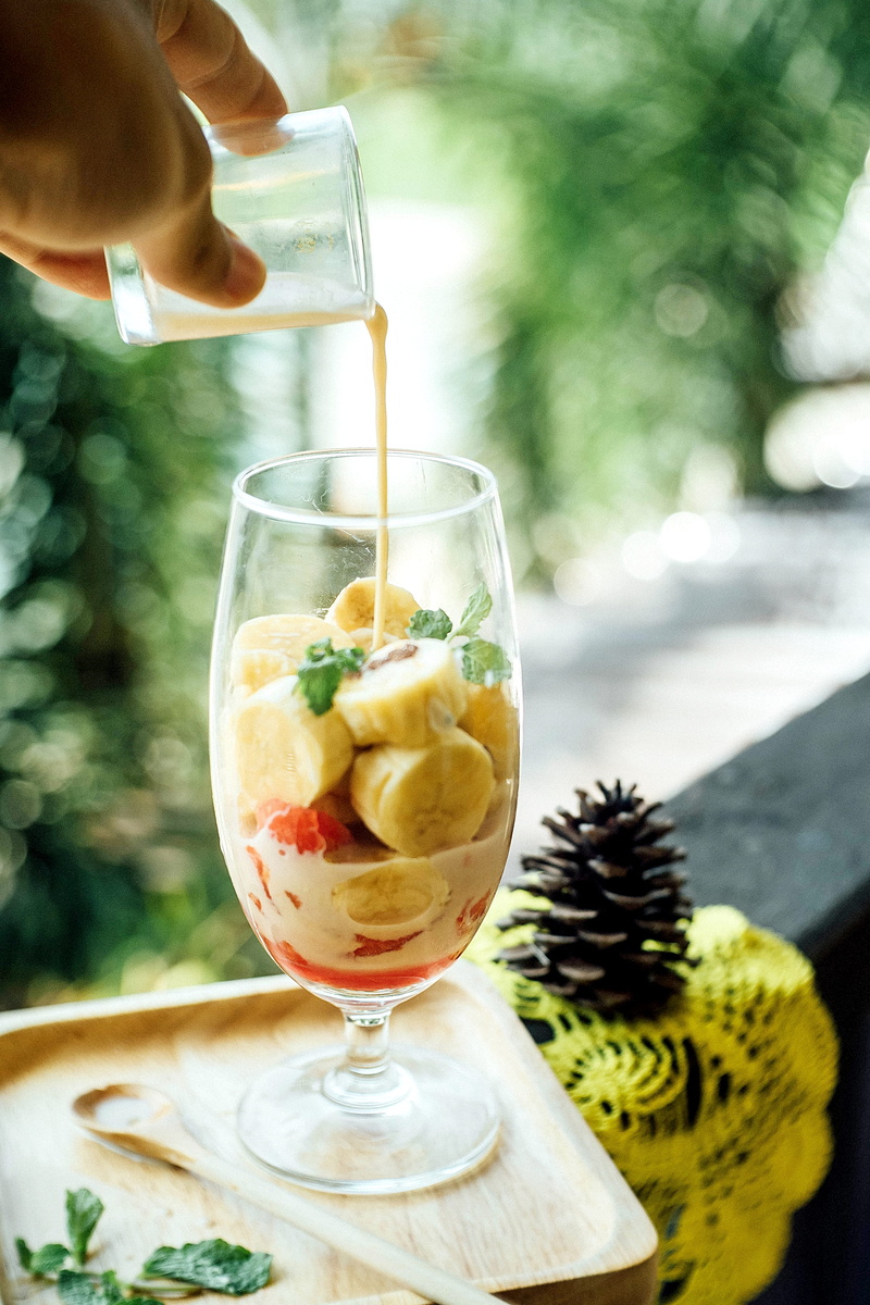 strawberry, holding, watermelon, real people, 4K, drinking glass, drink, day, human body part, table, transparent, banana, thailand, close-up, ubon ratchathani