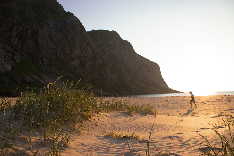 5K, sky, outdoors, moskenes, running, rock formation, land, sea, near, clear sky, nature, dune, tranquil scene, person, brown, norway, glow, run, ripple