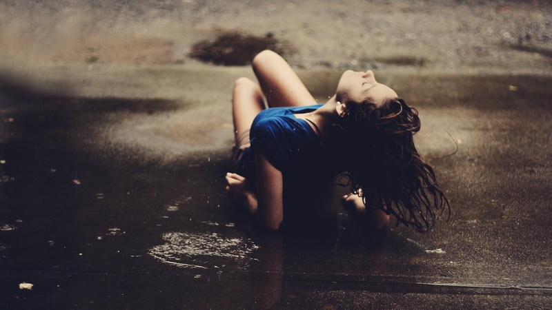 casual clothing, young adult, outdoors, brunette, real people, sitting, lying down, day, sadness, women, 1080P, depression - sadness, nature, long hair