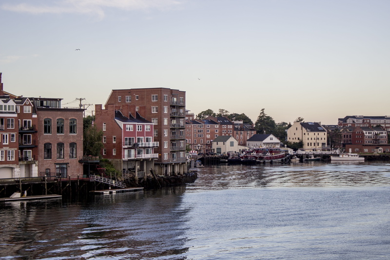 no people, cityscape, passenger craft, sky, Tug, tug boats, building, reflection, Downtown, tourism, travel, architecture, river, Portsmouth, house, urban skyline