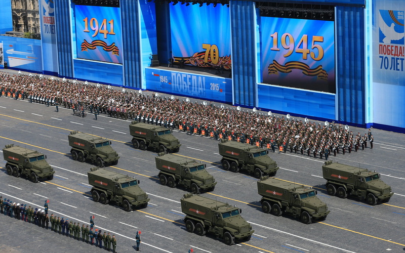 finance, motor vehicle, street, trucks, politics, famous Place, spectator, business, armor, seat, red square, Moscow, victory day, architecture, mode of transportation
