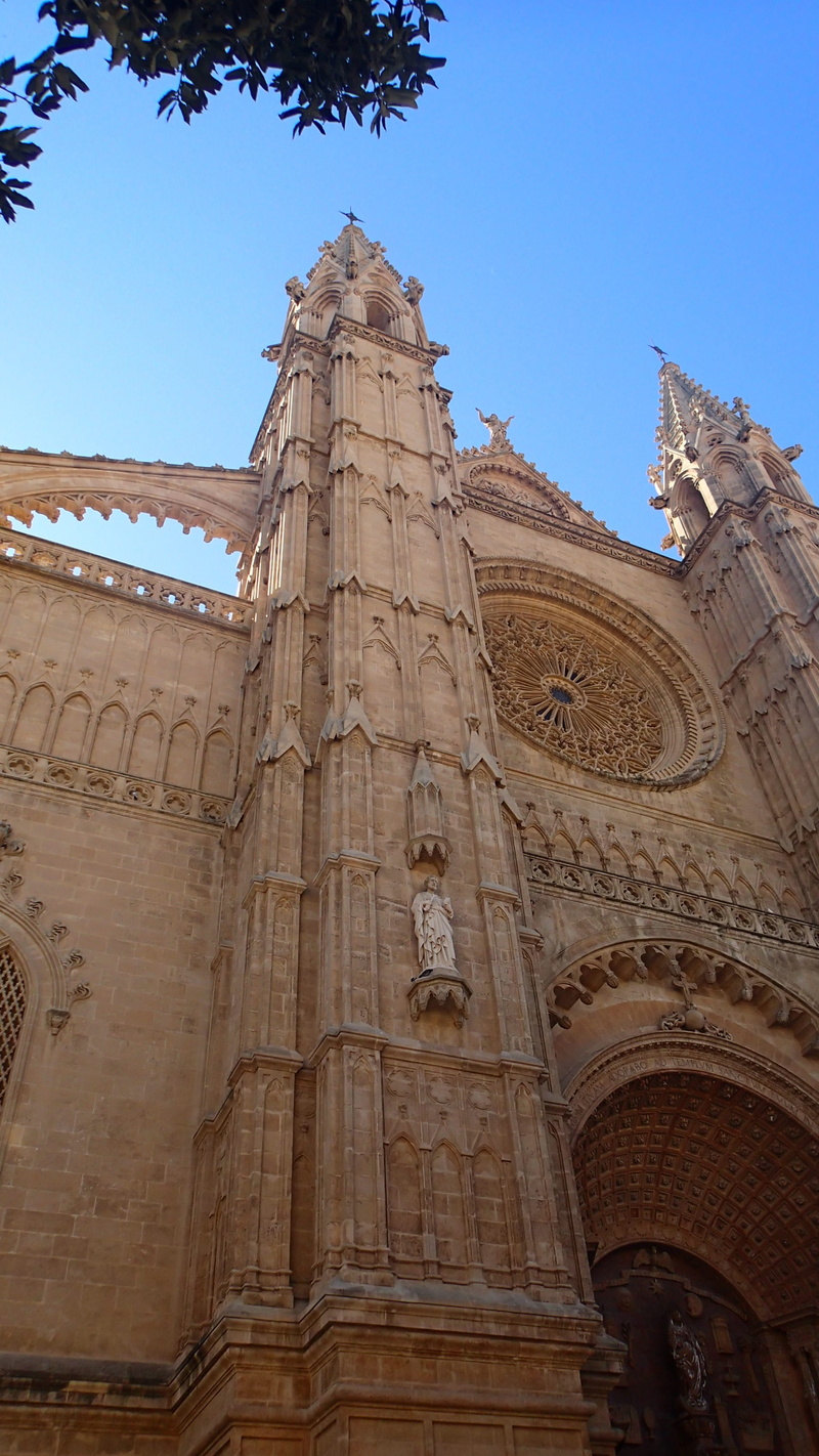 history, the past, religion, palma cathedral, outdoors, cathedral, spain, city, church, building exterior, ancient civilization, built structure, roman