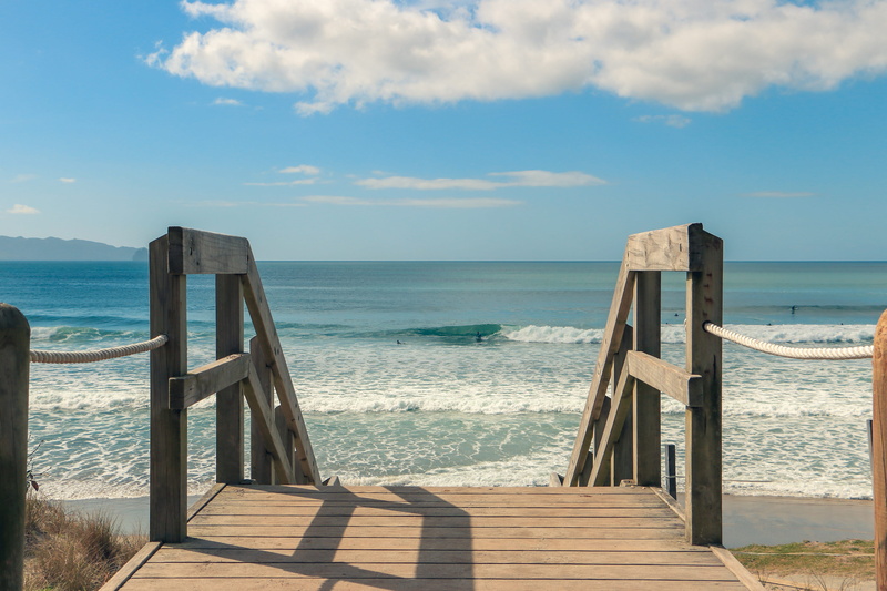 east coast, waves, stairs, tranquility, wood - material, day, sea, horizon, surfers, frame, surfing, 5K, wave, railing, scenics - nature, land, idyllic