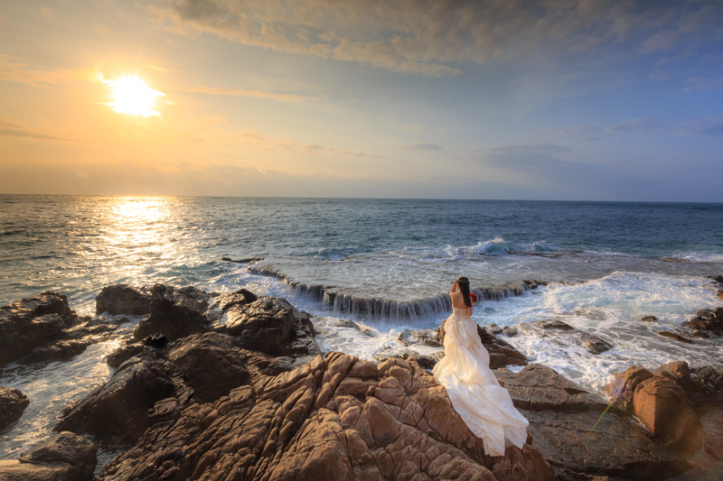 body, land, shore, nature, rock, standing, sunset, cloud - sky, white dress, summer, sand, sky, outdoors, beach, clouds, tranquil scene, scenics - nature