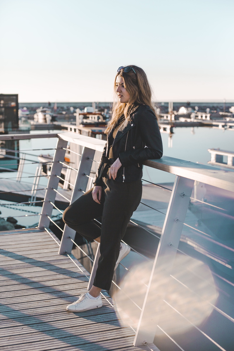 gorgeous, leaning, real people, youth, feminine, casual, young, femininity, modern, full length, lady, clear sky, fashion, hands, hairstyle, blond hair
