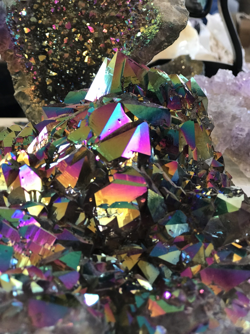 indoors, mineral, wealth, healing, still life, precious gem, solid, no people, christmas, abundance, quartz, rock, table, texture, jewelry, gemstone, shiny