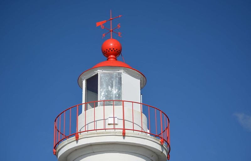 dcharger, phare marin, phare en mer, phare, building, nature, blue, girouette, safety, 4K, red, tower, direction, architecture, copy space, sky, marin