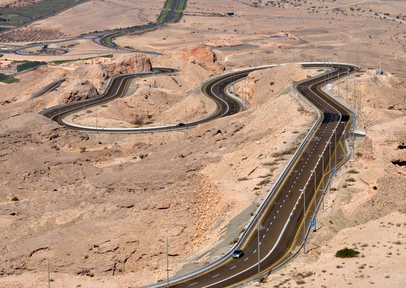 uae, snake, environment, arid climate, multiple lane highway, outdoor, outdoors, scenics - nature, travel, curve, motor vehicle, no people, 1080P, jebel hafeet