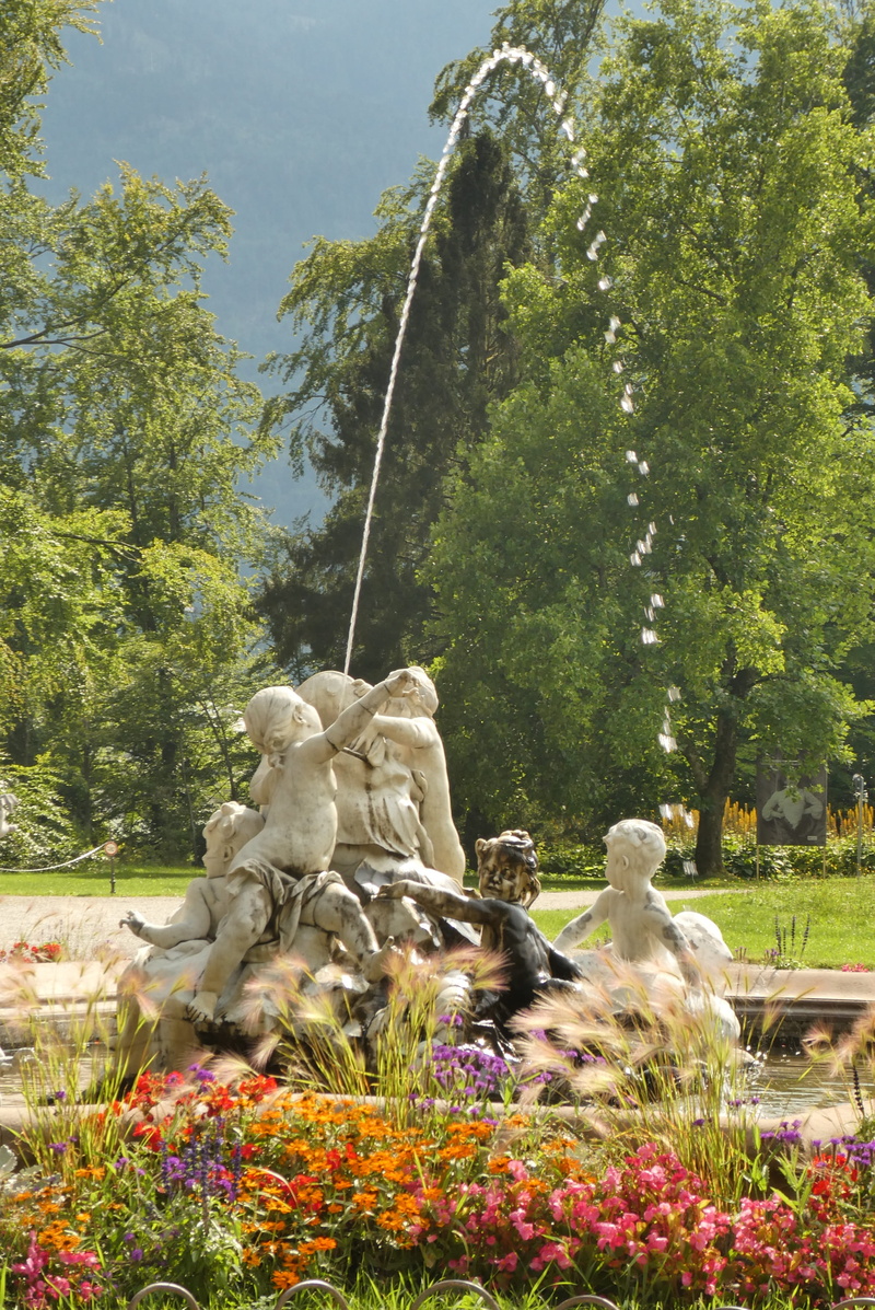 flower, historical, green color, no people, bad ischl, kaiser park, flowering plant, human representation, day, male likeness, female likeness, austria