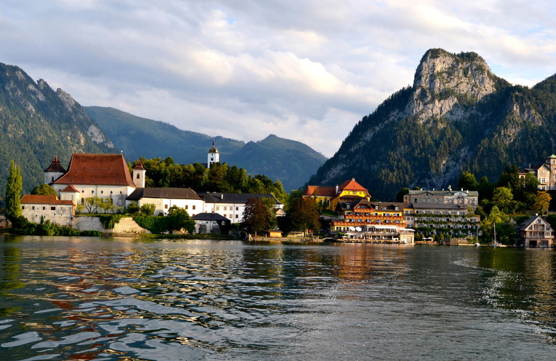 architecture, house, sky, beauty in nature, no people, The Salzkammergut, Austria, mountain, nature, mountains, outdoors, shore, waterfront, built structure