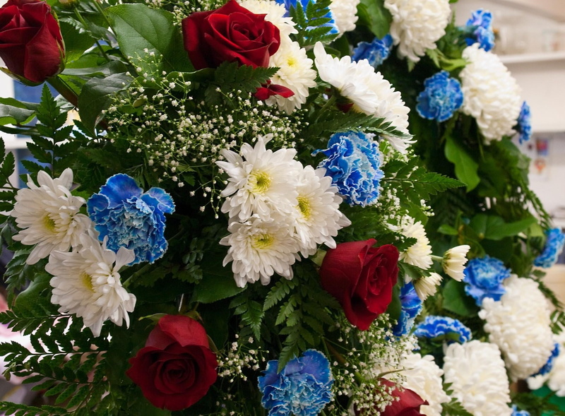 chrysanthemums, petal, gypsophila, red, gift, plant, wedding, ornate, outdoors, arrangement, flowering plant, blossom, rose, bunch of flowers, lot, elegance