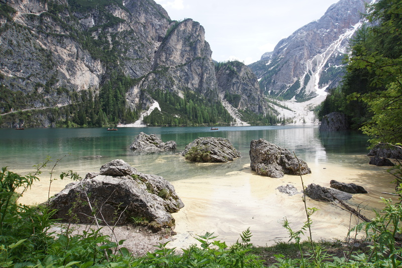 non-urban scene, outdoors, tranquility, eroded, rocks, foam, tranquil scene, solid, lake, scenics - nature, nature, day, water, rock - object, idyllic
