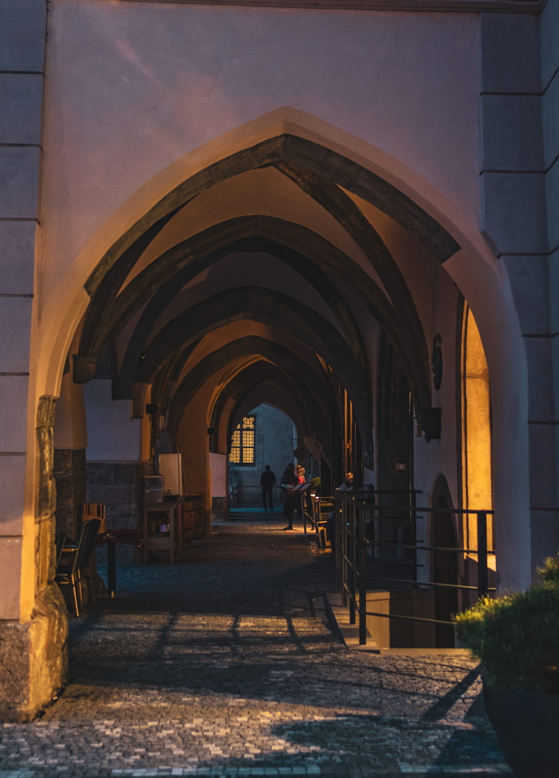 architecture, crypt, sky, cloud, floor, incidental people, flooring, corridor, building exterior, real people, prag, arcade, men, the way forward, 4K