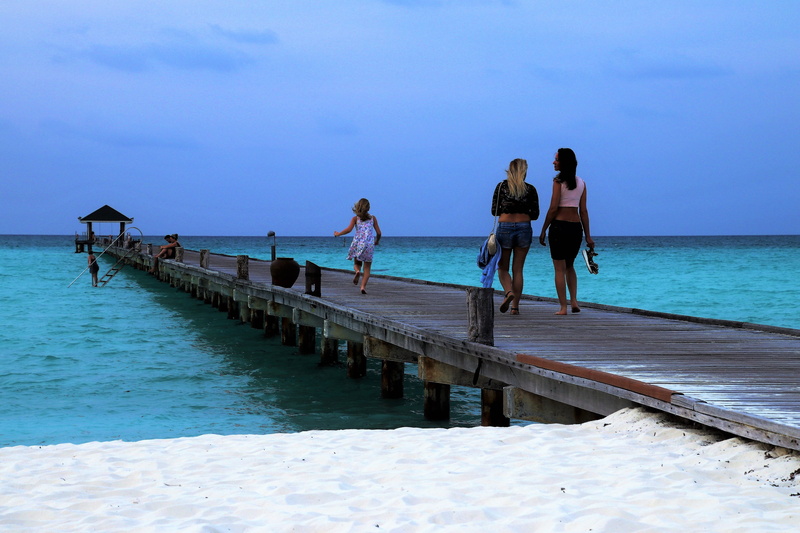 holiday, vacations, scenery, the silence, child, ocean, sand, land, water surface, landscape, on a walk, sky, walking, relaxation, dock, day, scenics - nature