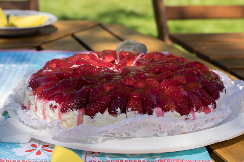 caramel, gourmet, healthy, ornament, strawberry pie, sweet, delicious, close-up, fresh, freshness, 5K, wellbeing, summer, strawberry, delicacy, plate