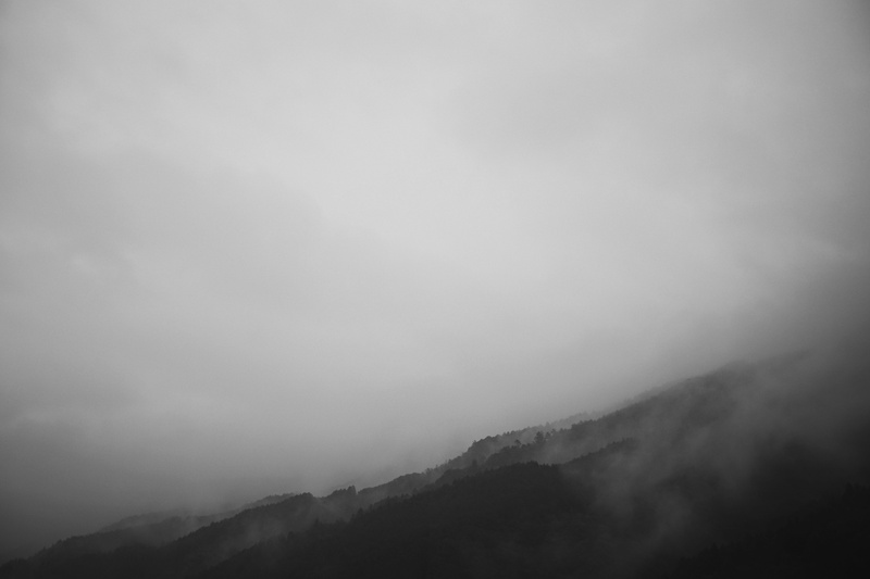 weather, hazy, hillside, hazed horizon, no people, sky, cloud - sky, montain, covered, photography, 5K, beauty in nature, mountain, mountain line, outdoors