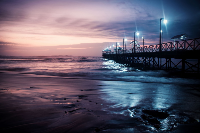 illuminated, water, beach, sunset, 5K, guidance, nature, outdoors, sky, beauty in nature, huanchaco, built structure, horizon over water, no people, land
