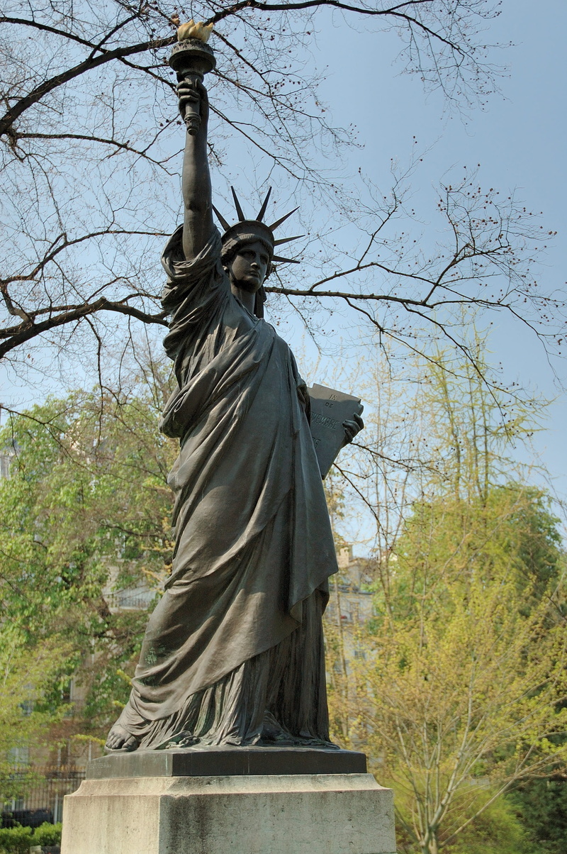famous Place, no people, low angle view, landmark, sky, nature, female likeness, Statue Of Liberty, europe, symbol, tree, new York City, paris, historic