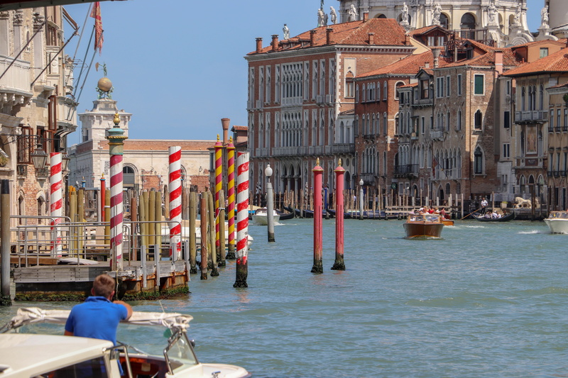 roofs, panorama, gondola, 5K, italy, nature, mode of transportation, outdoors, city, day, sky, water, people, real people, rialto bridge, boats, building