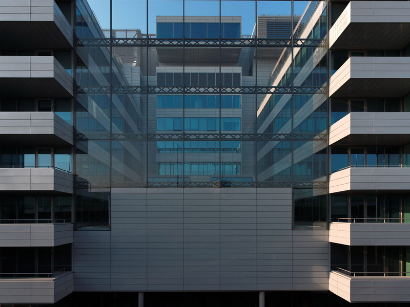 House, Windows, Modern, outdoors, pattern, nature, distortion, built structure, day, office, building, low angle view, architecture, city, Catamaran, sunlight