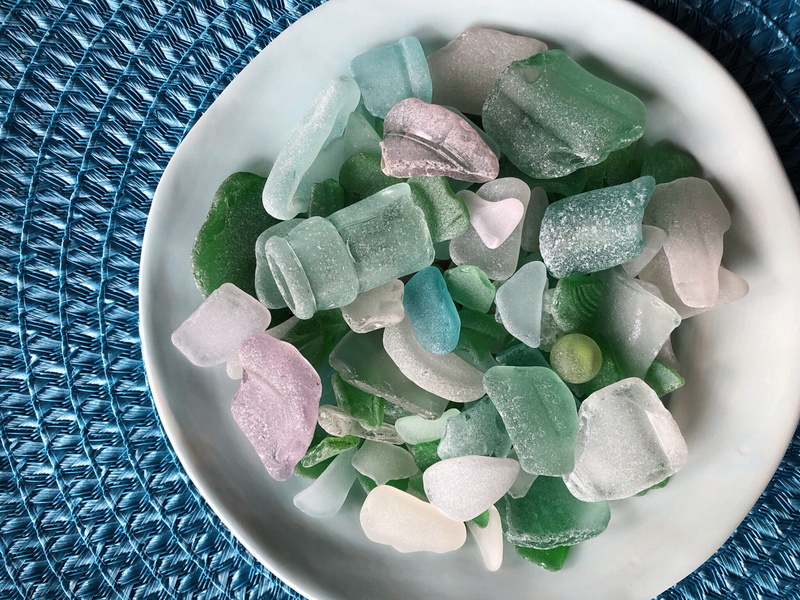 2K, ocean, food, candy, large group of objects, temptation, glass, sea, sweet, plate, close-up, beach glass, smooth, bowl, indoors, freshness, green color