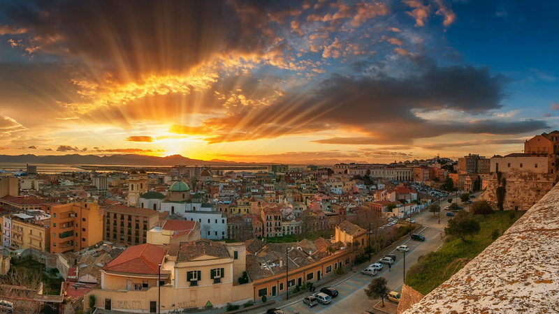outdoors, high angle view, europe, building, architecture, cagliari, landmark, city, crowded, crowd, evening, sunlight, cloud - sky, town, 1080P, horizon