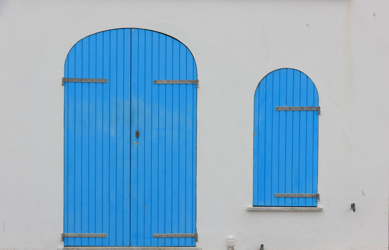 architecture, safety, sardinia, wall - building feature, window, building, doors, built structure, 4K, closed, no people, prison, white color, wooden