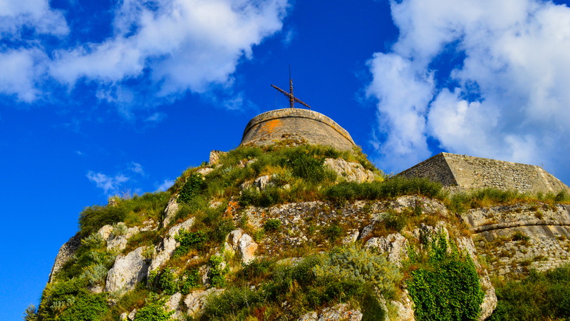 ελλάδα, the past, low angle view, top, corfu, built structure, μπλε, travel destinations, κορυφή, travel, ancient civilization, tree, building, kerkira