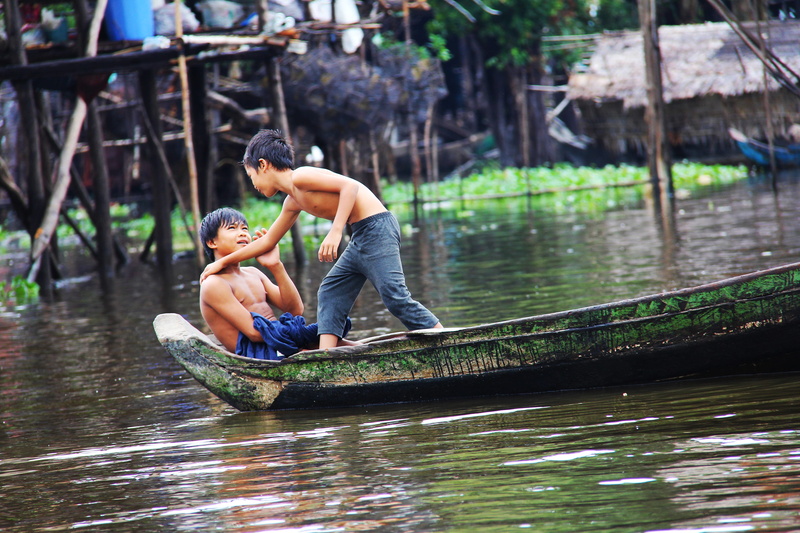boat, playing, childhood, cambodia, water, woman, children, 2K, two, green, siem reap, travel, floating, boy, full length, real people, traditional, fishing