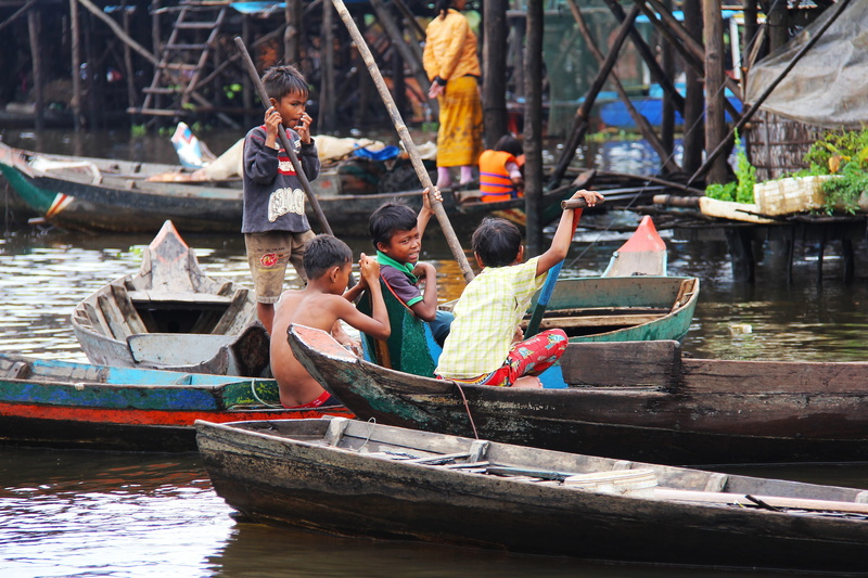 riding, group of people, sitting, local, rowboat, men, boat, asia, stilted, transportation, three quarter length, fisherman, mode of transportation, Kompong