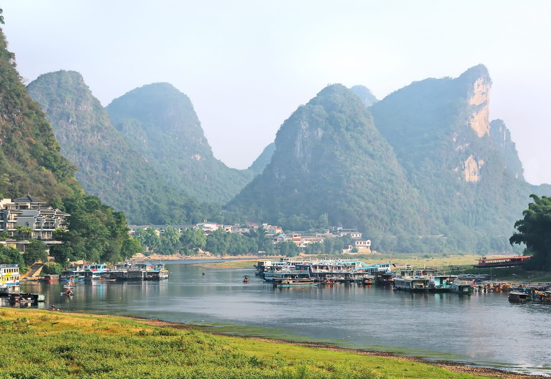 mountain, boats, tourism, day, china, fading, panoramic, travel destinations, moored, water, 2K, transportation, beauty in nature, mode of transportation