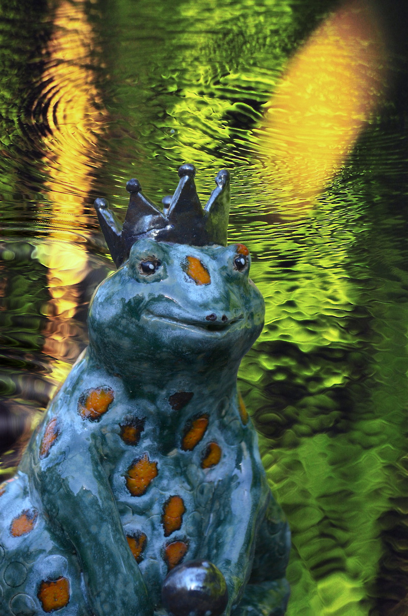 representation, day, craft, water, ceramic, pond, crown, swimming, no people, art and craft, animal, lake, fairy tales, focus on foreground, animal themes