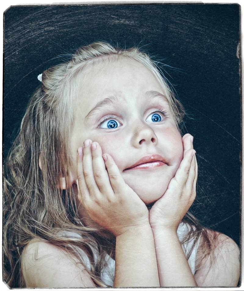 human face, the little girl, brush, hairstyle, females, childhood, indoors, looking at camera, people, girl, eyes, children photographer, right, close-up