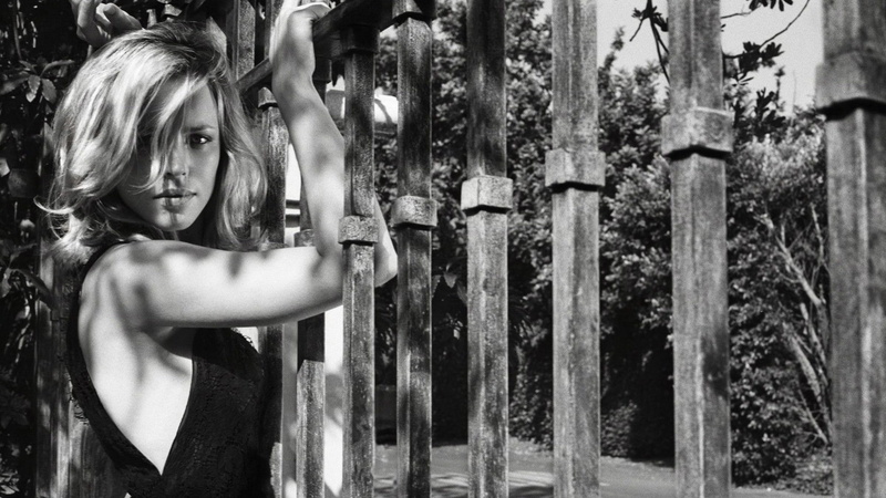 portrait, monochrome, women, adult, young adult, 1080P, Rachel McAdams, one person, leisure activity, mid adult, real people, fence, outdoors, three quarter length
