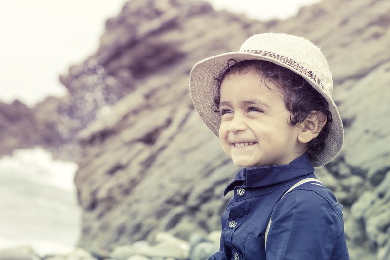 symbol, men, card, wearing, clothing, focus on foreground, clothes, holiday, happiness, outdoors, headshot, offspring, decorative, boys, love, baby, casual clothing