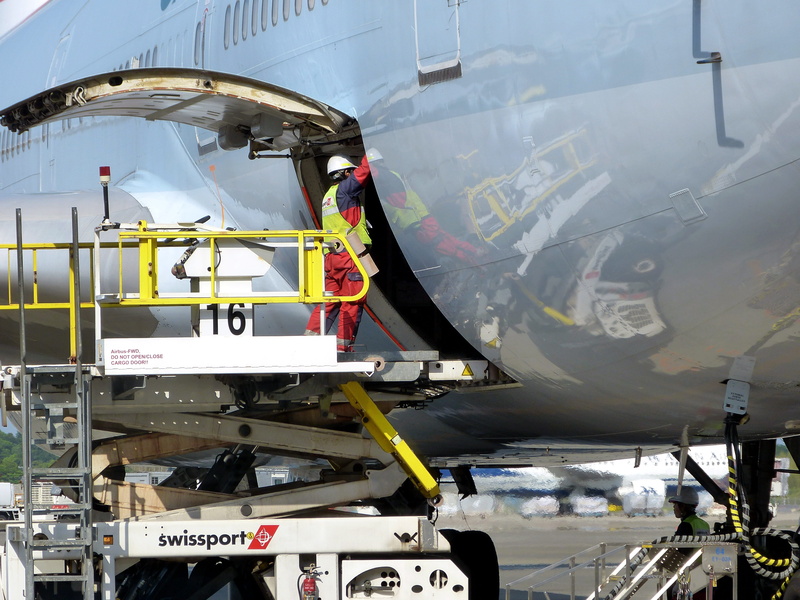 group of people, fly, refuel, plane, trip, vest, 4K, aviation, blue sky, travel, working, real people, preparation, door, mode of transportation, checking