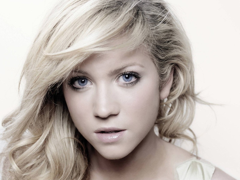 Brittany Snow, 720P, Actresses