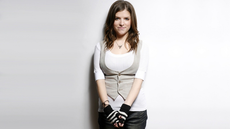 women, Pitch Perfect, mittens, 1080P, brunette, actress, Anna Kendrick
