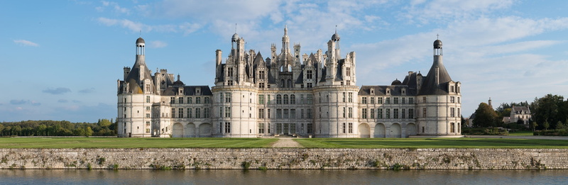 tower, loire, black, city, europe, the past, luxury, travel, near, body, chateau chambord, cloud - sky, no people, famous Place, architecture, sky, france