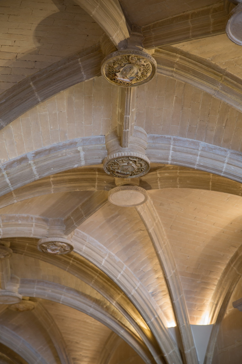 architectural feature, loire, old-fashioned, built structure, Loire Valley, old, staircase, museum, day, antique, architectural column, arch, hanging, architecture