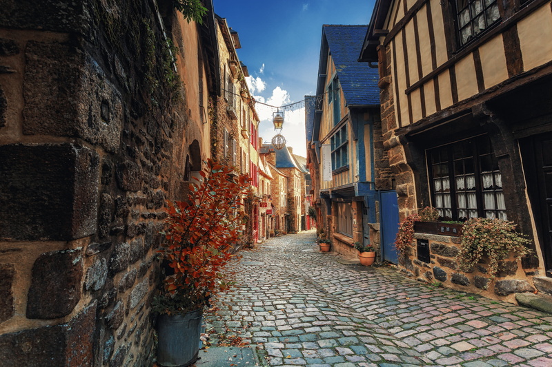 Brittany, residential district, direction, brick, cobblestone, sky, the way forward, bridge, the city, no people, footpath, city, narrow, nature, 5K, diminishing perspective