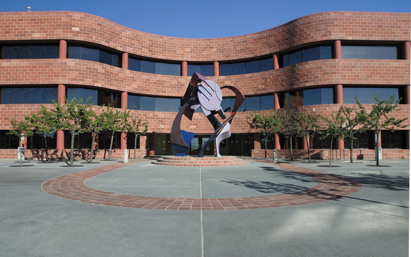 building, standing, brown, san diego, day, convention, 1080P, men, casual clothing, front view, nature, full length, city, center, real people, activity