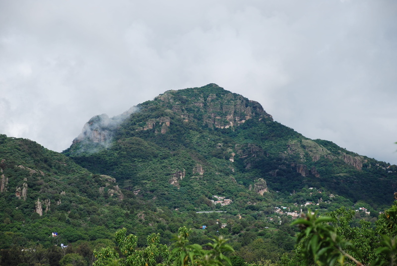 mountain, idyllic, formation, cloud - sky, sky, old, montañas, landscape, growth, cerros, land, day, church, tranquil scene, nature, environment, 4K, non-urban scene