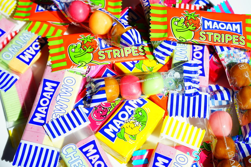 dental caries, candy, hardly leaving, no people, food, suck, unhealthy, calories, temptation, retail, fun, food and drink, backgrounds, sucking candies