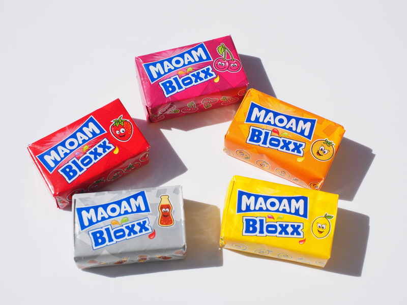 consumerism, treat, food, haribo, currency, candy, group of objects, studio shot, communication, box, multi colored, colorful, unhealthy, indoors, suck
