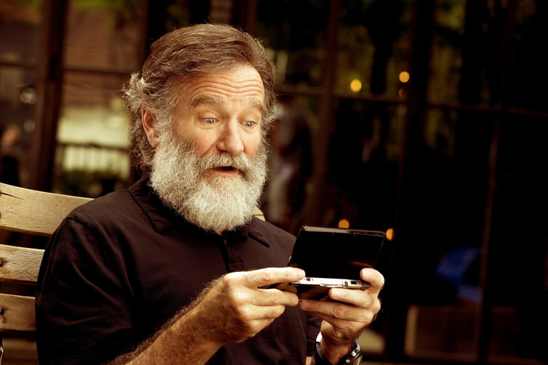 senior adult, telephone, wireless technology, technology, men, beard, adult, robin williams, 2K, communication, one person, connection, facial hair, portable information device